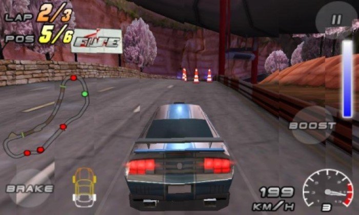 雷霆赛车2手机版免费下载v1.3.9图1: